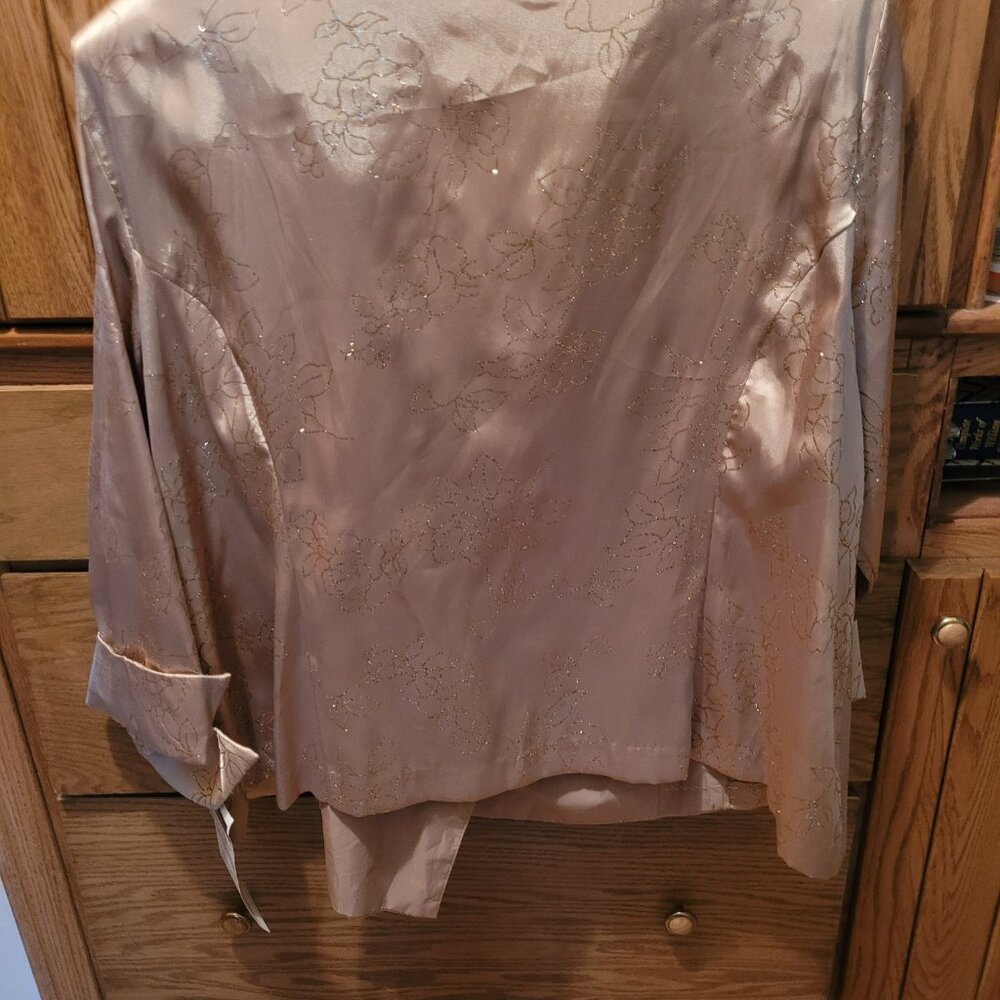 dinner jacket - Picture 3 of 3